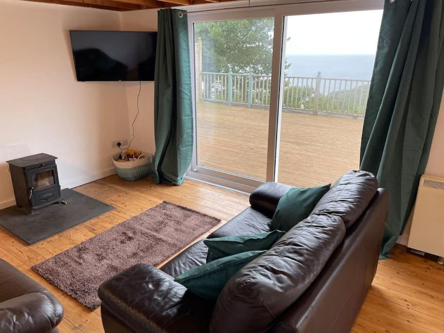 House With Stunning Sea Views Holiday home
