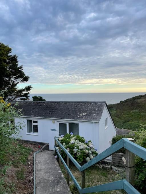 House With Stunning Sea Views Holiday home Downderry (Cornwall)